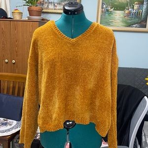 oversized v-neck hooded sweater